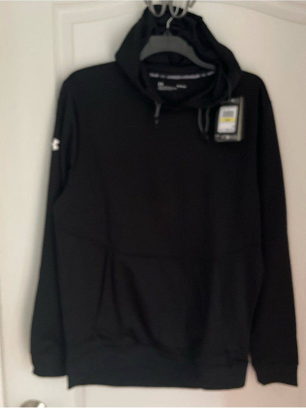 New Under Armour Men's Black Long Sleeve Fleece Storm Hoodie - Size Medium
